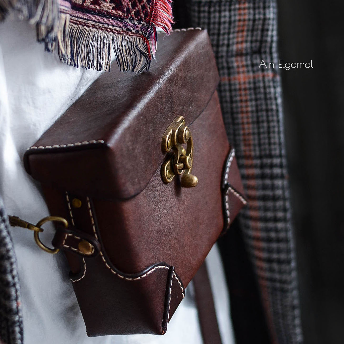 شنطة جلد طبيعي