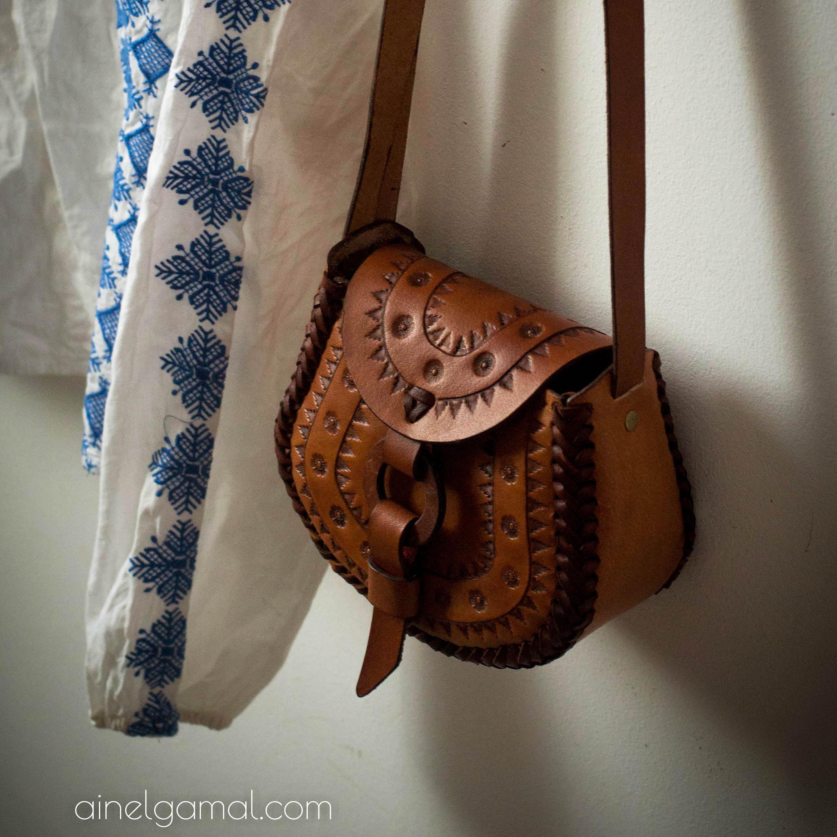 دق وحفر جلد طبيعي