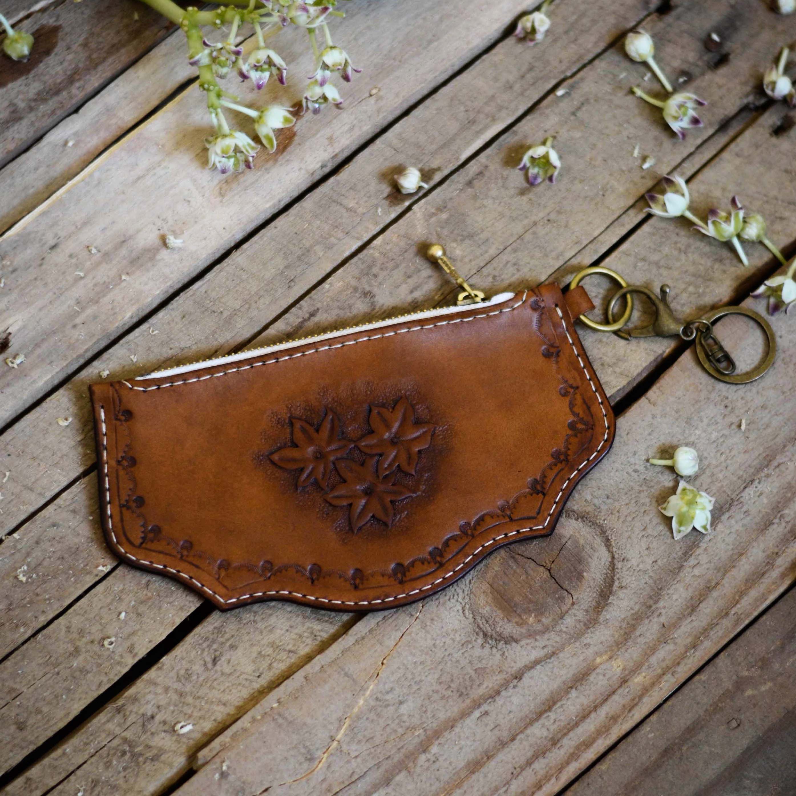 محفظة جلد طبيعي