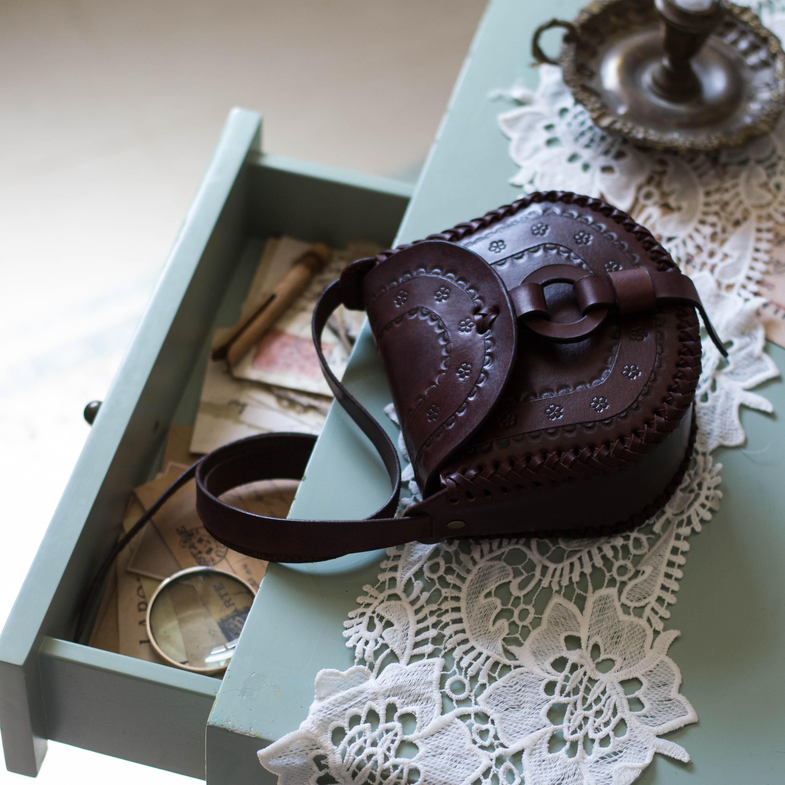 شنطة جلد طبيعي vintage purse